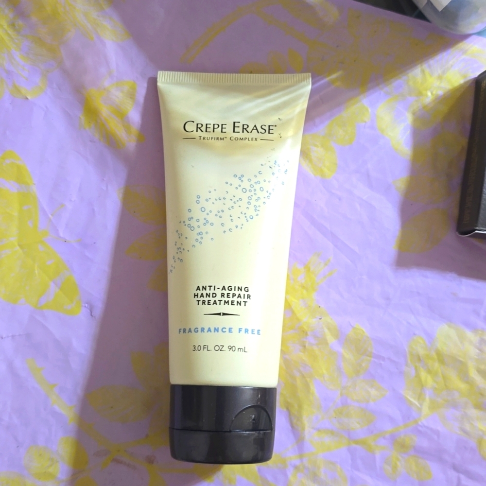 Crepe Erase Hand treatment